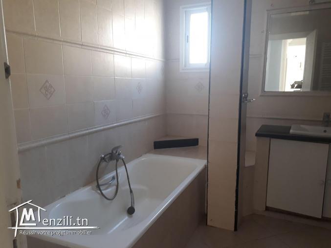Etage de villa à louer à ennikhilette