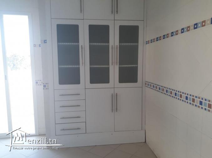 Etage de villa à louer à ennikhilette