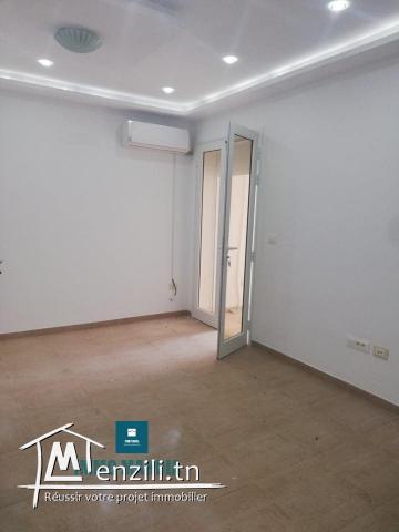 un appartement haut standing vide  en S+3  situé à Zwila  de Mahdia