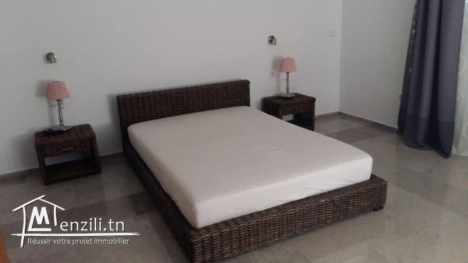 A vendre un Penthouse s+4 à Ain zaghwene