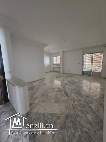 A vendre un appartement s+2 a cité l'wahatte