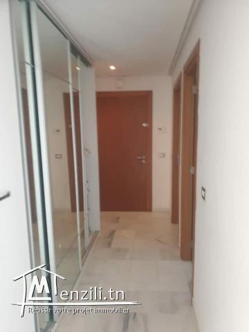 A vendre un très grand appart S+3 Très Haut Standing Aux jardins de Carthage