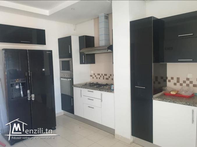 A vendre un très grand appart S+3 Très Haut Standing Aux jardins de Carthage