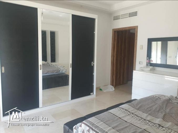 A vendre un très grand appart S+3 Très Haut Standing Aux jardins de Carthage