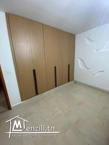 une nouvelle villa calme et lumineuse