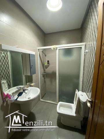 une nouvelle villa calme et lumineuse