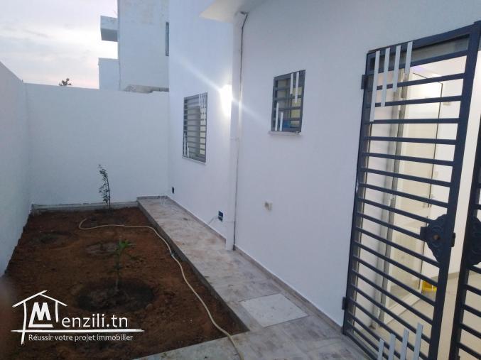 A vendre villa haut standing à hergla s4 très spacieux sur deux niveaux