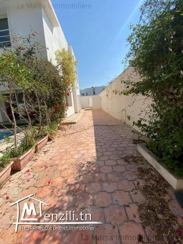 A Louer villa s5 avec piscine et jardin à Hammamet, coté Carthage Land