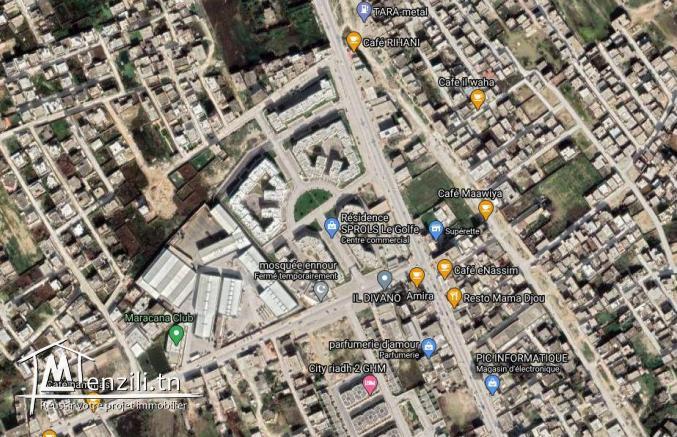 Sur la route principale