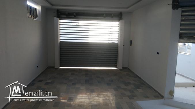 VENDS A LA MARSA BÂTIMENT NEUF CONVIENT PETITE CLINIQUE, ADMINISTRATIF OU HABITATION