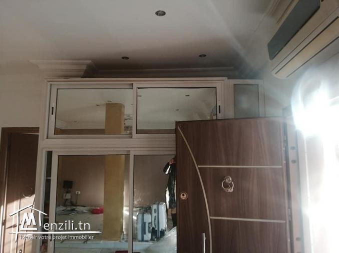 A louer  un spacieux Bureau  s+3 à usage professionnel