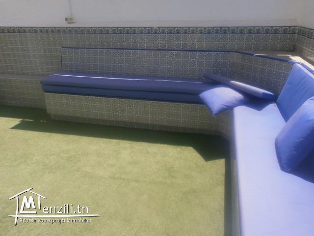 villa avec piscine et jardin terrasse