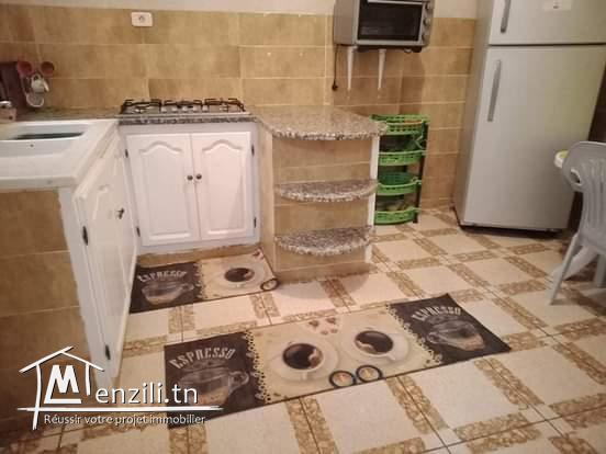 للبيع منزل حديث البناء في حي  القضاة القصرين