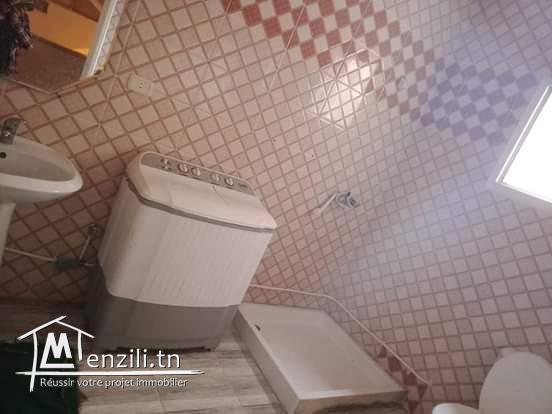 للبيع منزل حديث البناء في حي  القضاة القصرين