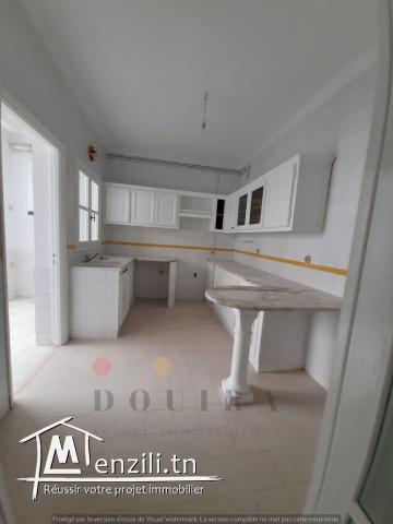 A louer Un S+4 à Ennasr