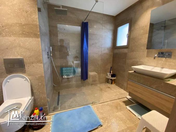 A vendre Un luxueux S+3 à Gammarth