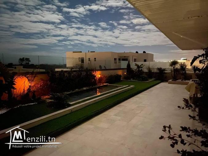 A vendre Un luxueux S+3 à Gammarth