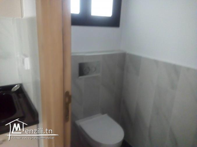 bureau hall+3 à la Soukra