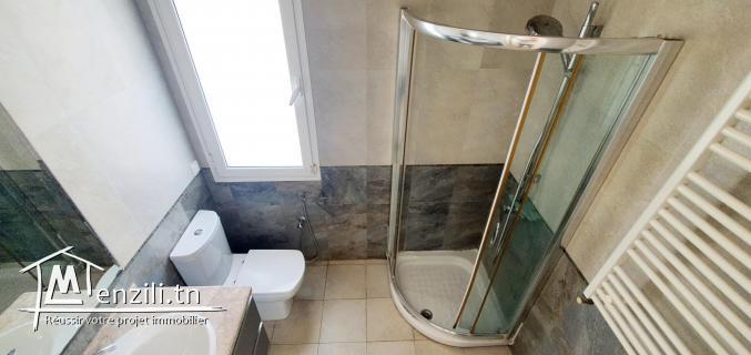 Duplex S+5 à louer à La Marsa Ennasim