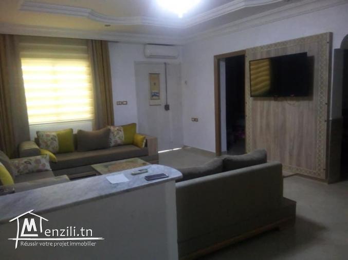 للبيع فيلا ساحرة تقع في منطقة سكنية هادئة