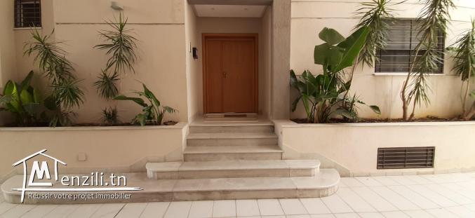 excellent Triplex à la Soukra