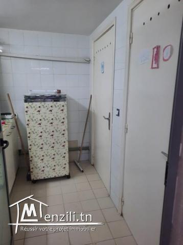 vente Batiment administratif à residence elyes