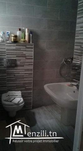 Un bel Appartement meublé, 300 mètres de la plage Et climatisé.