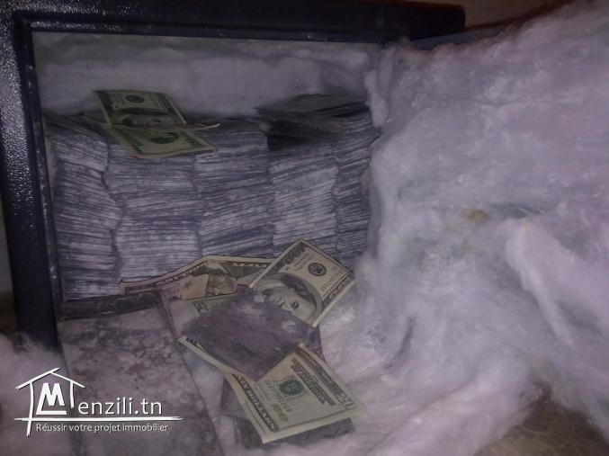 decapage des billets vert et noir