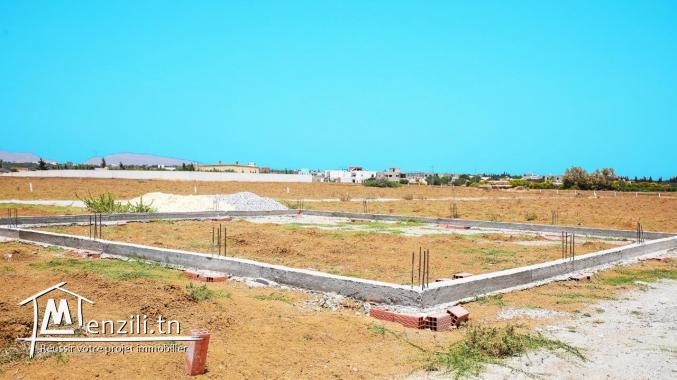 terrain à vendre sur 2 façades