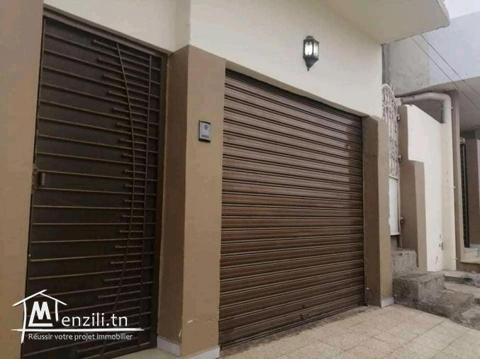 طابق ارضي مع قراج