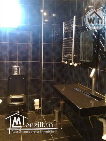 VENTE SOMPTUEUSE VILLA A KANTAOUI * pieds dans l'eau