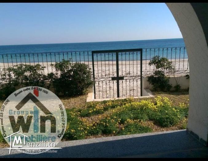 VENTE SOMPTUEUSE VILLA A KANTAOUI * pieds dans l'eau