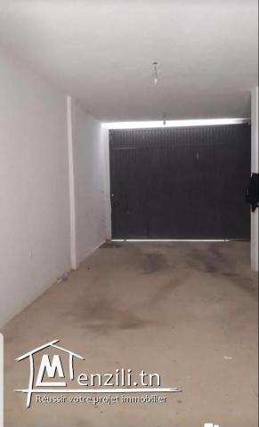 kiosque oil lybia دبو 3طيقان فوقه فرصة في حدائق المنزه بجانب