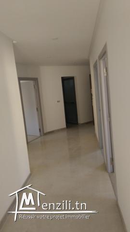 A VENDRE BATIMENT PARFAIT POUR PETITE CLINIQUE, SOCIETE....