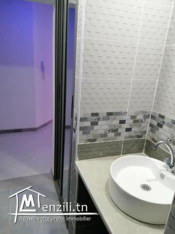 A VENDRE BATIMENT PARFAIT POUR PETITE CLINIQUE, SOCIETE....