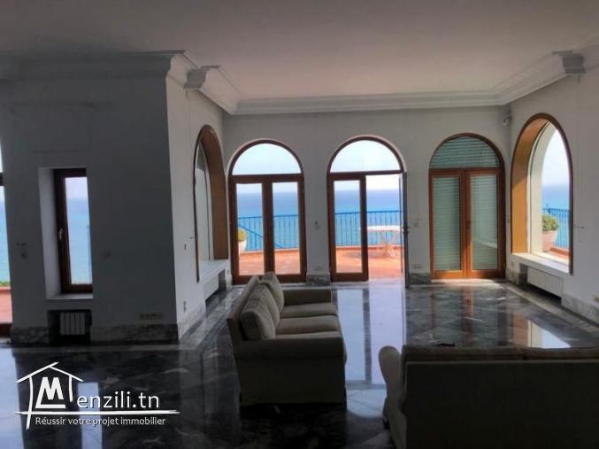 Villa LUXUEUSE(Réf: L2388)