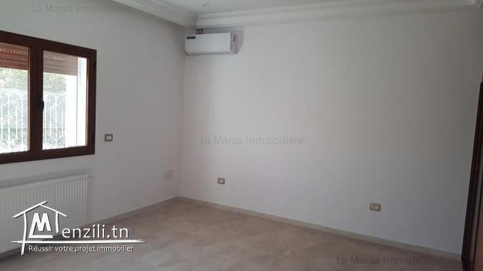 A Louer une villa s6 avec piscine et jardin au Jardin de Carthage