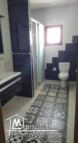 A Louer une villa s6 avec piscine et jardin au Jardin de Carthage