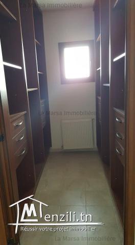 A Louer une villa s6 avec piscine et jardin au Jardin de Carthage