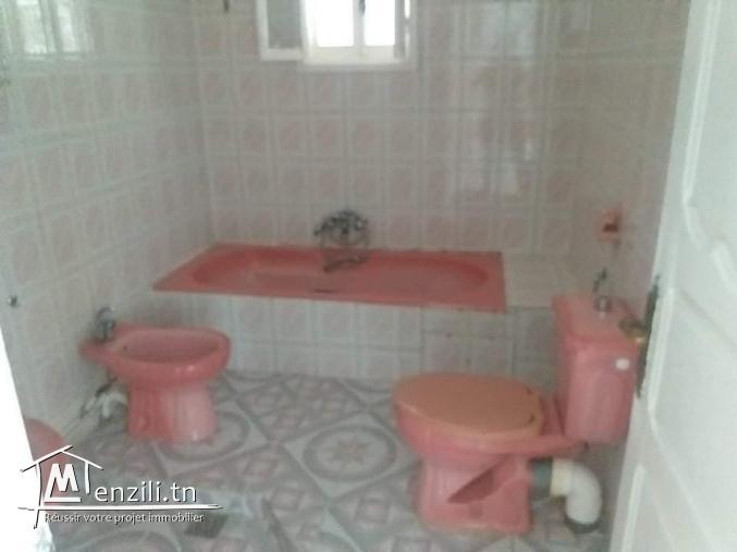 À vendre une villa bien situé à manouba