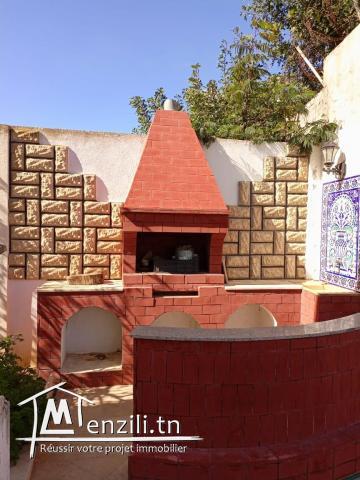 Villa a vendre à la Soukra avec grand jardin