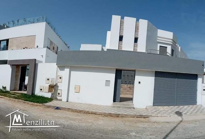 Villa Haut standing, avec Piscine dans un quartier résidentiel chic à Gammarth