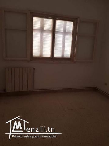 Apparemment a vendre