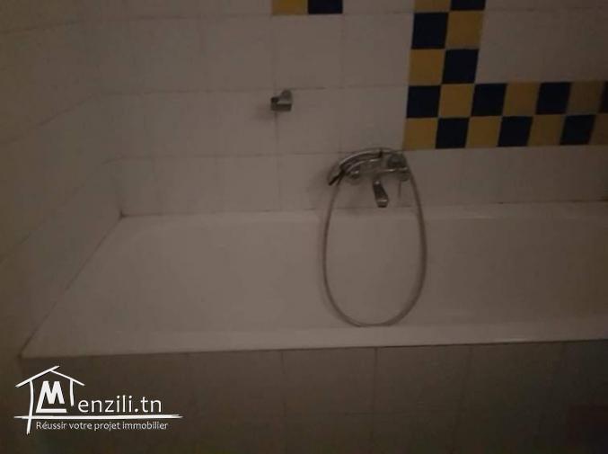 Apparemment a vendre