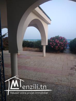 Villa au board de la mere