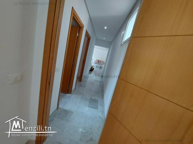 A Vendre appartement s2 à 40m de la mer à Le Kram