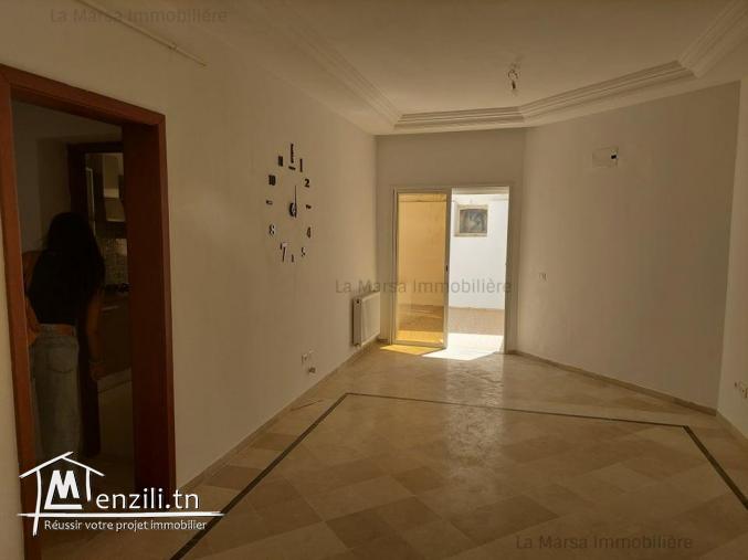 Appartement s2 au rdc à 100m de la mer à Le Kram