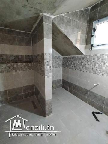 Maison neuve jamais habité à hammamlif avec 1er étage en cours de construction