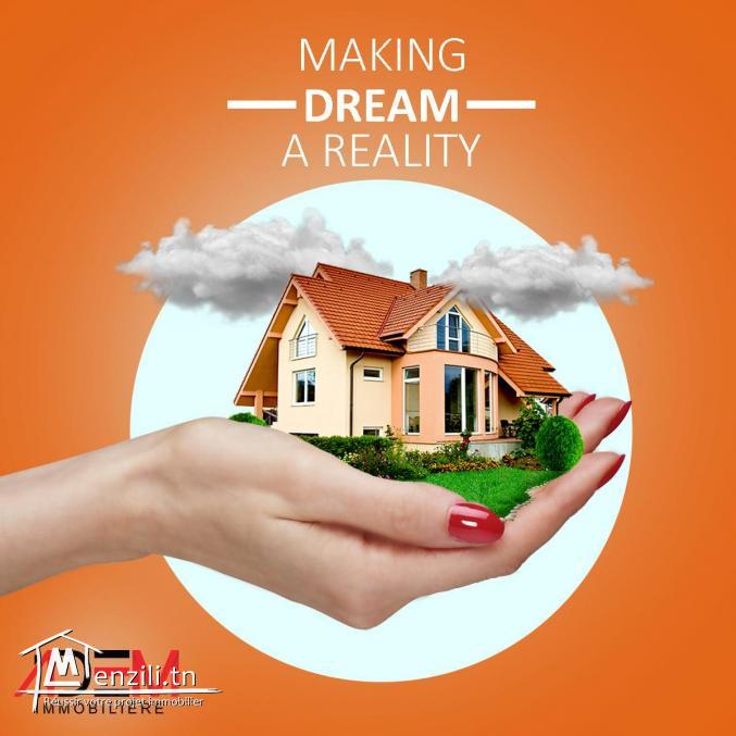 Local commercial de 300m² sur une route principale