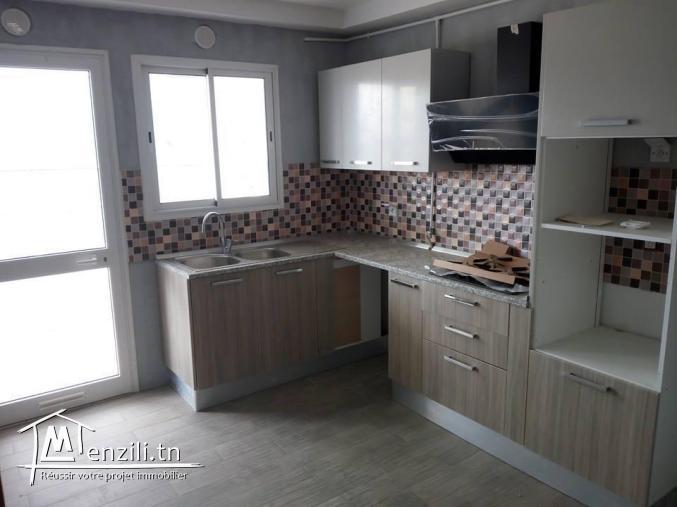 A Louer duplex s4 avec jardin à 2 min de Carrefour La Marsa